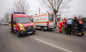 Carambol cu patru maşini pe DN7, la ieșirea din Deva spre Arad. O fetiţă a fost rănită în accident