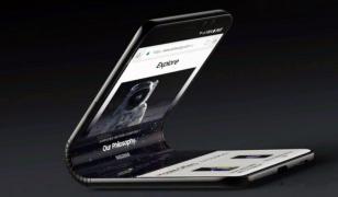 Samsung a prezentat în premieră primul telefon pliabil cu display Infinity-Flex