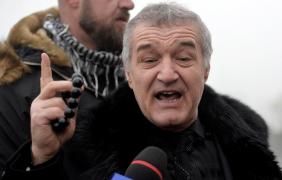 Gigi Becali i-a cerut demisia lui Nicolae Dică, după ce FCSB a fost învinsă de CFR Cluj cu 2-0