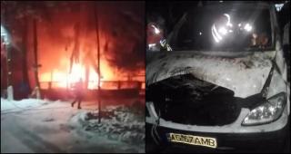 Ambulanţă în flăcări la Costeşti, în Argeş. Maşina s-a făcut scrum după o misiune (Video)