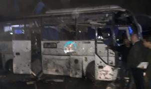 Atentat în Egipt. Cel puţin doi morţi, autocar cu turişti aruncat în aer lângă piramidele din Giza