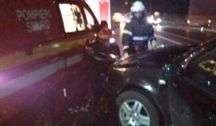 Pompier strivit între două maşini la un accident în Mărăcineni
