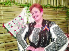 Doliu în muzica populară. O cunoscută interpretă a murit răpusă de o boală cumplită!