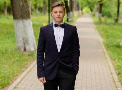 Râuri de lacrimi la Colegiul Militar 'Mihai Viteazul' Alba Iulia după moartea lui Cosmin, un elev de numai 16 ani (Foto)