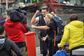 Luni, de la ora 20:00, la Antena 1, marea premieră a celui mai dur reality show, Asia Express. Vedetele au fost percheziționate de poliția vietnameză (Foto)