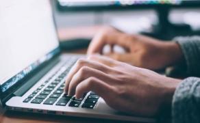 Cum să scrii un mail oficial. Niciodată să nu începi un e-mail cu "Bună ziua"