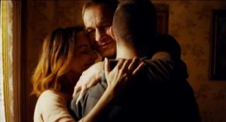 Clipul melodiei "Pe umerii tăi slabi" al trupei Carla's Dreams, viral pe net