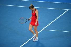 Simona Halep s-a retras din semifinalele turneului de la Doha, imediat după calificare
