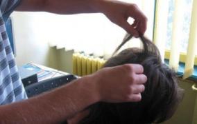 Şcoală din Constanţa, invadată de păduchi: "Problema nu este în școală, problema este în familie"