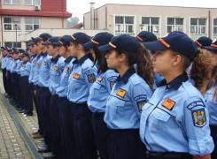 Elevii Școlii de Agenți de Poliție Câmpina, înşelaţi de Ministerul de Interne cu banii pentru norma de hrană