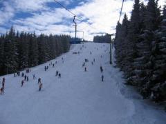 A murit pe pârtie, la Păltiniș! Un turist s-a prăbușit în timp ce schia, iar medicii au încercat două ore să-l resusciteze