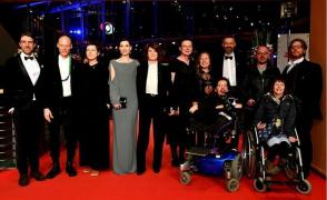 Filmul „Nu mă atinge-mă” al regizoarei Adina Pintilie a câştigat Ursul de Aur la Berlinală