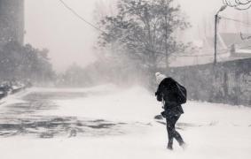 Judeţele cu şcoli închise din cauza vremii. Lista actualizată