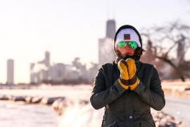 Cum ne protejăm de frig în aceste zile. Nu ignoraţi sfaturile medicilor!