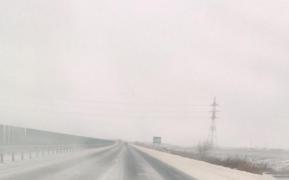 Autostrada Soarelui, închisă complet din cauza viscolului. Circulația, oprită și pe A4, DN 41 şi DN3. Ce rute alternative au şoferii