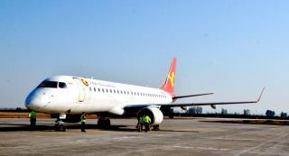 Doi oameni au murit după ce au căzut din trenul de aterizare al unui avion