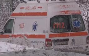 Victimele gerului: Femeie găsită moartă în zăpadă, pe o stradă din Ialomiţa