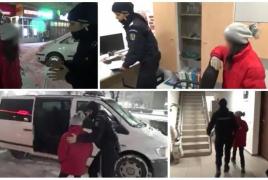 O copilă de 13 ani fără adăpost a fost salvată de ger de un echipaj de jandarmi, la Arad (video)