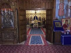 Preotul din Tecuci, cercetat în dosarul privind fraudarea sistemului asigurărilor de sănătate, oprit de la slujire