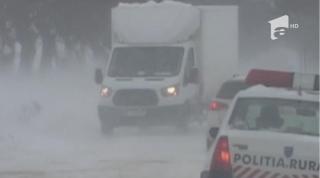 Codul galben de viscol prelungit în 21 de județe. Noi alerte meteo