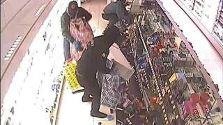 Hoţi români dotaţi cu paporniţe de rafie au dat 36 de spargeri, de sute de mii de Euro, în Austria