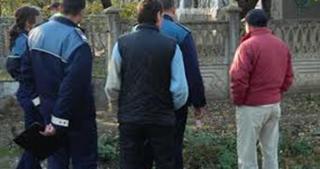 Două femei răpite, sechestrate şi violate de vecini la Vaslui. Ambele au reuşit să fugă după ce agresorii au adormit