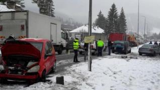 Accident grav la Drajna. Sunt cinci victime încarcerate, între care un copil. Intervin salvatorii, traficul este îngreunat pe DJ 102