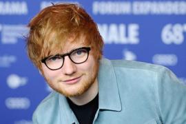 Ed Sheeran vrea să construiască o capelă din piatră pe proprietatea sa din Suffolk