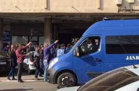 Jandarmii au ridicat protestatarii anti PSD din faţa Sălii Palatului, unde are loc Congresul Extraordinar al partidului (video)