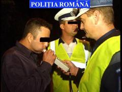 Accident grav la Iaşi, şoferul era atât de beat, încât poliţiştii au crezut că aparatul alcooltest dă eroare