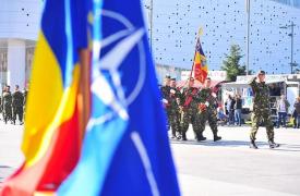 Pregătiri pentru Summitul NATO. Miniştrii apărării din statele membre în 'Iniţiativa Bucharest 9' vin la Bucureşti