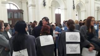 Revolta în justiţie continuă! Grefierii ameninţă cu proteste majore şi grevă generală:  Este a doua lună când salariile sunt calculate greşit