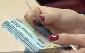 Salariul mediu net a scăzut cu 145 de lei la început de an. Topul celor mai bine plătite locuri de muncă