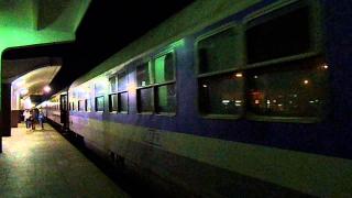 Un copac s-a prăbușit peste un tren cu călători, între Ploiești și Brașov. Circulația feroviară întreruptă