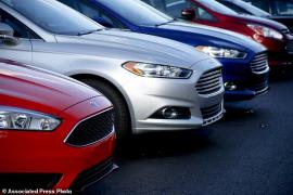 Ford a chemat în service peste un milion de mașini: 'Șoferii s-au trezit cu volanele desprinse în timpul mersului'