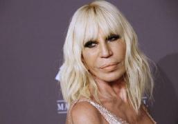 Casa Versace, decizie radicală privind colecţiile sale. Donatella Versace: 'Nu vreau să omor animale'