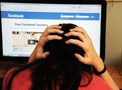 Un pensionar din Ploieşti, care se dădea un adolescent orfan pe Facebook, a primit zeci de poze nud de la fete