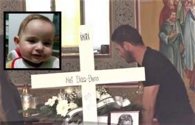 Fetiţa înecată în cadă de propria mamă, la Timişoara, condusă pe ultimul drum. Noi detalii cutremurătoare i-au îngrozit pe anchetatori (Video)