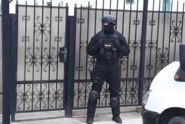 Percheziţii în Timiş, într-un dosar de cămătărie. Mascaţii au descins la locuinţa unui profesor