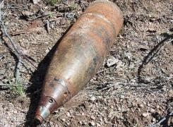 Pensionar din Iaşi, condamnat după explozia unei bombe pe care o folosea să taseze pământul din curte