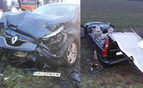 Accident grav la Zimandu! Un tânăr de 26 de ani a încercat o depășire riscantă și s-a izbit violent de o mașină, care a fost proiectată apoi într-un alt autovehicul