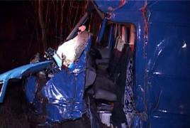 Tânărul care a murit în accidentul de la Andrei Șaguna avea permis doar de o lună. După ce a lovit un pieton, s-a izbit cu mașina de un copac și a pierit pe loc