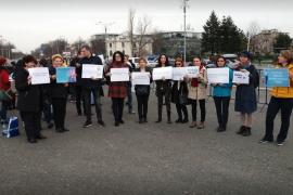 Protest în Piaţa Victoriei din Capitală. Zeci de chimişti şi biologi au ieşit în faţa Guvernului