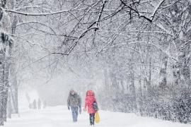 Alertă meteo de ultimă oră. ANM a emis cod galben de viscol, lapoviţă şi ninsori. Harta zonelor afectate