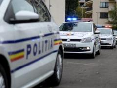 Mai mulţi indivizi acuzaţi de trafic cu autoturisme de lux furate din străinătate au fost reţinuţi de Poliţia Capitalei