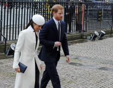 Invitaţiile la nunta prinţului Harry cu Meghan Markle au fost trimise. Cum arată şi cum au fost confecţionate (video)
