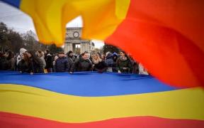 Amplă manifestaţie la Chişinău, care marchează 100 de ani de la unirea Basarabiei cu România