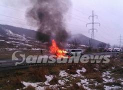 Doi oameni au ars de vii în maşină, după un accident pe DN 10, lângă comuna Sătuc