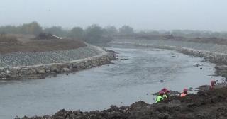 Scene şocante la Braşov! Un copil de 6 ani, dat dispărut a fost găsit mort în albia unui râu, în Râşnov