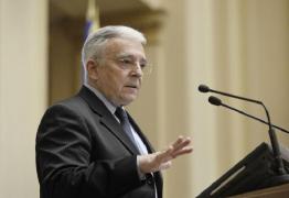 Isărescu, explicaţii despre scumpiri la Parlament: 'BNR a fost nevoită să majoreze de două ori dobânda de politică monetară'